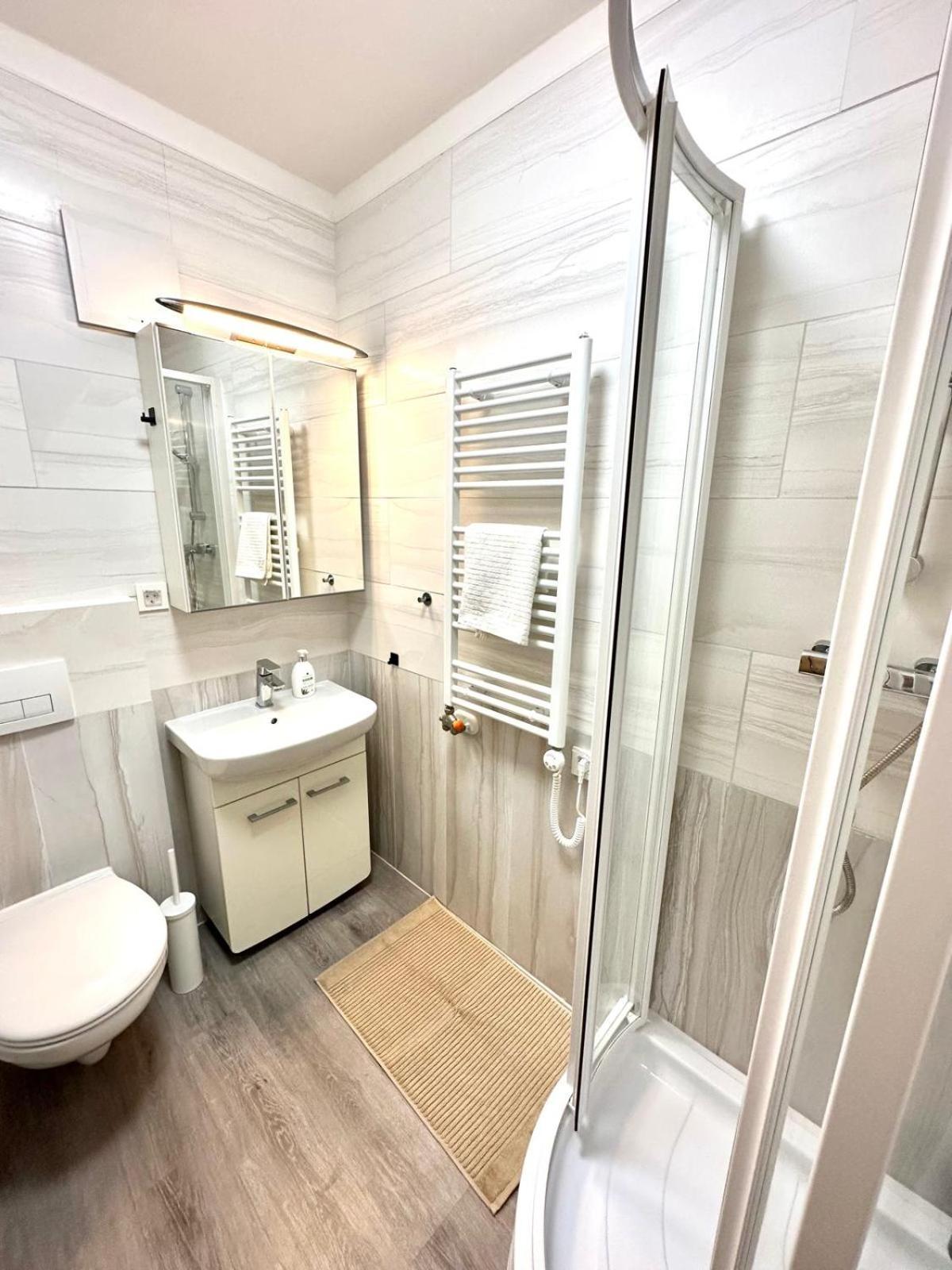 Palace Quarter 2 Peaceful Modern Central Top Floor Apartment Budapest Extérieur photo